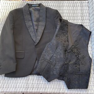 Kids World of USA Shawl Brocade Tuxedo Jacket & Matching Vest Size 5